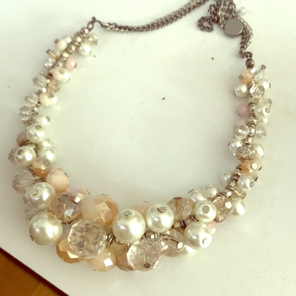 White and silver statement necklace